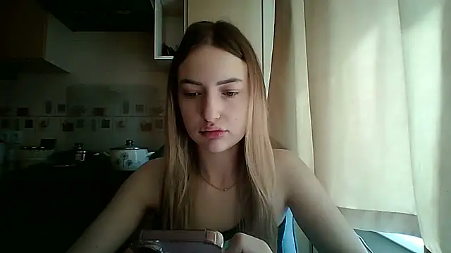 KariLindsey online show from April 2026 09:12:02 AM