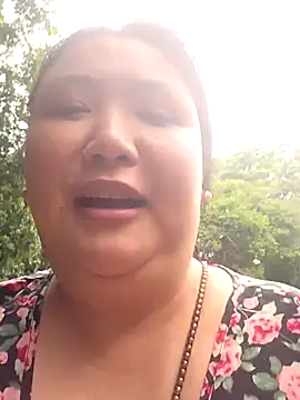 lolitataylor online show from April 2026 12:22:02 AM