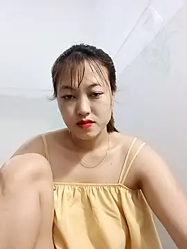 Snapshot of -Bitilu- chatting on April 2026 09:32:01 PM -Bitilu- online show from April 2026 09:32:01 PM