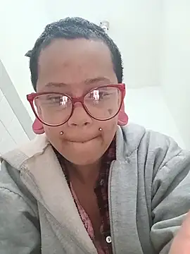 xblackstarX1 online show from April 2026 03:02:02 PM