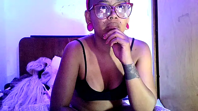 Snapshot of xblackstarX1 chatting on June 2026 01:50:02 AM xblackstarX1 online show from June 2026 01:50:02 AM