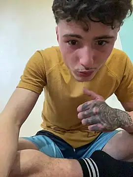 denysio69 online show from April 2026 01:01:01 PM