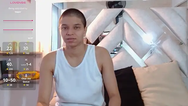 Snapshot of Natasha_and_zoe_ chatting on June 2026 04:06:01 PM Natasha and zoe online show from June 2026 04:06:01 PM