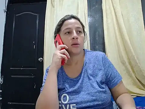 allison maxtattoo  online show from April 2026 10:22:02 AM