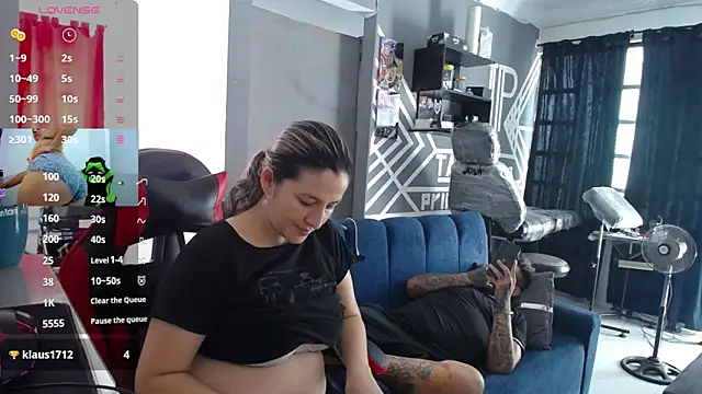 Snapshot of allison_maxtattoo_ chatting on June 2026 09:46:02 PM allison maxtattoo online show from June 2026 09:46:02 PM