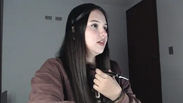 Snapshot of kallesy26 chatting on April 2026 11:19:02 AM kallesy26 online show from April 2026 11:19:02 AM