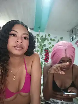 BelleKaty  online show from April 2026 05:21:02 PM