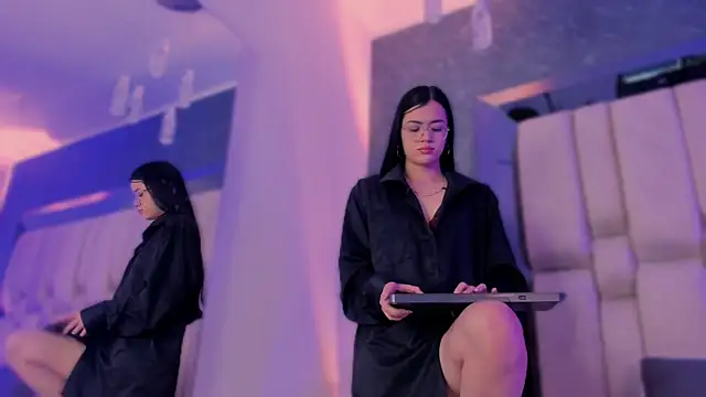 Megan Danbury online show from April 2026 12:10:01 PM