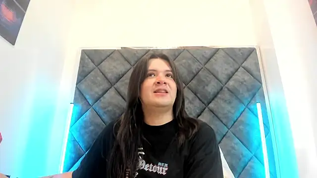 Snapshot of MatthewDavis_ chatting on April 2026 11:29:01 AM MatthewDavis online show from April 2026 11:29:01 AM