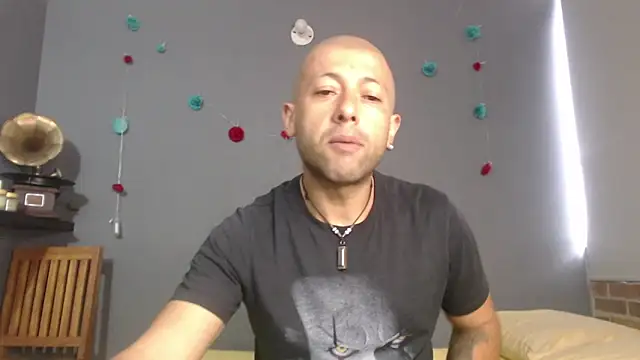  bonnie and clyde online show from May 2026 09:23:01 PM