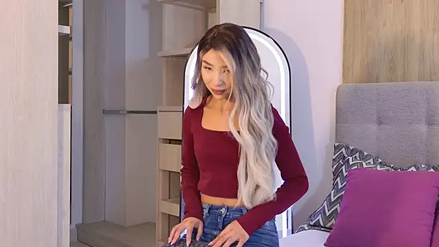 Snapshot of Sandy_Becker chatting on April 2026 11:29:02 AM Sandy Becker online show from April 2026 11:29:02 AM