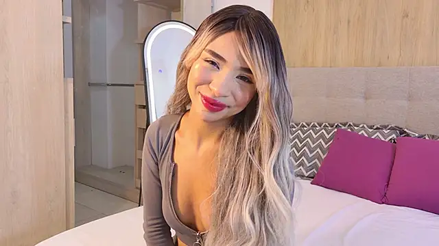 Snapshot of Sandy_Becker chatting on April 2026 11:26:01 AM Sandy Becker online show from April 2026 11:26:01 AM