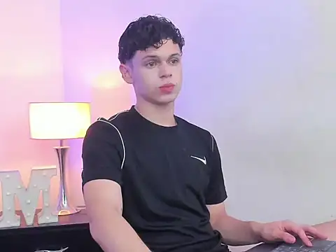 Snapshot of mykelcano chatting on April 2026 02:47:02 PM mykelcano online show from April 2026 02:47:02 PM