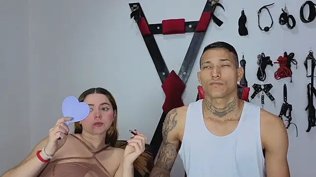 Snapshot of Hana_and_Zeta2026 chatting on April 2026 12:39:01 PM Hana and Zeta2026 online show from April 2026 12:39:01 PM