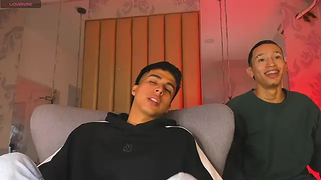 MaicolSmiith  online show from April 2026 02:28:02 AM