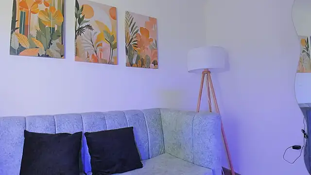 Snapshot of Velvet_Noir_ chatting on April 2026 11:43:01 AM Velvet Noir online show from April 2026 11:43:01 AM