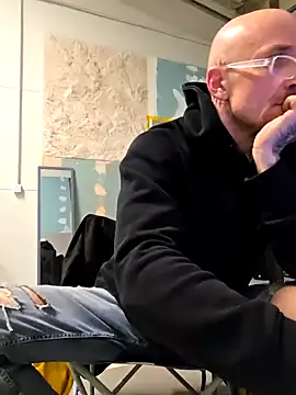 Snapshot of TavoEskort123 chatting on March 2026 11:37:01 PM TavoEskort123 online show from March 2026 11:37:01 PM