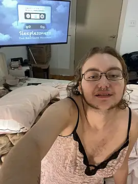 Snapshot of otterdelight chatting on May 2026 12:27:02 AM otterdelight online show from May 2026 12:27:02 AM