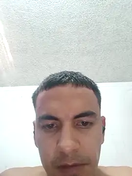 Heartsarm online show from April 2026 07:08:02 PM