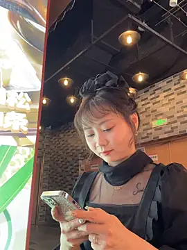 Huihui 518 online show from April 2026 06:19:01 AM