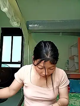 -Quyny- online show from April 2026 07:37:02 AM