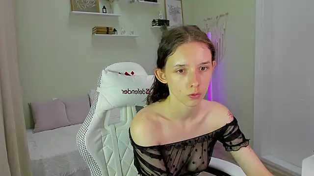 Snapshot of AnnaOddy chatting on June 2026 02:51:02 AM AnnaOddy online show from June 2026 02:51:02 AM