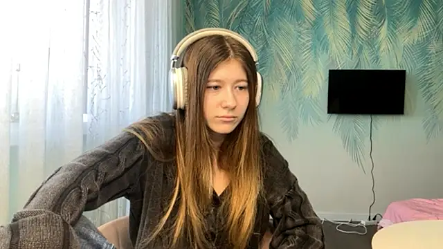 Kate Jomallona online show from March 2026 08:15:01 AM