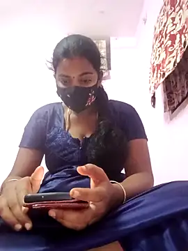 Snapshot of tamilratchasii chatting on April 2026 04:40:01 PM tamilratchasii online show from April 2026 04:40:01 PM