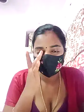 Snapshot of tamilratchasii chatting on April 2026 06:07:02 AM tamilratchasii online show from April 2026 06:07:02 AM