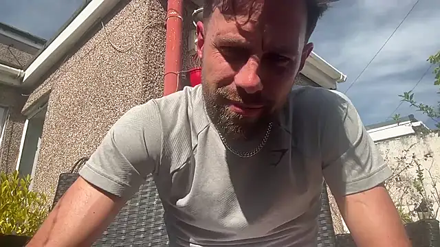 DaveRoyale online show from April 2026 02:06:02 PM