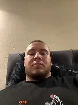 Blake Wolf1 online show from May 2026 03:25:01 AM