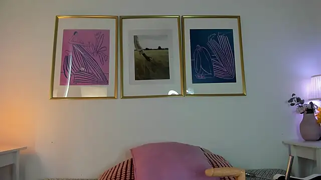 Snapshot of Aria_rouse chatting on April 2026 12:20:01 PM Aria rouse online show from April 2026 12:20:01 PM