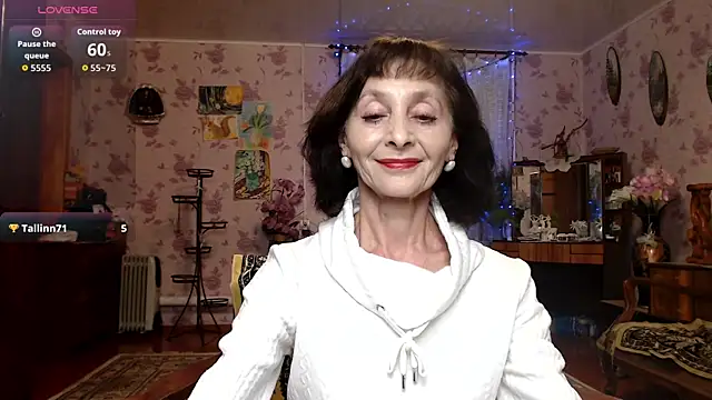 Snapshot of Shooting-Star- chatting on April 2026 06:45:02 PM Shooting-Star- online show from April 2026 06:45:02 PM