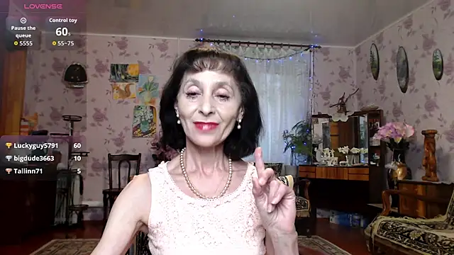 Snapshot of Shooting-Star- chatting on April 2026 02:38:01 PM Shooting-Star- online show from April 2026 02:38:01 PM