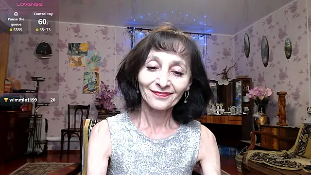 Snapshot of Shooting-Star- chatting on April 2026 06:25:01 PM Shooting-Star- online show from April 2026 06:25:01 PM