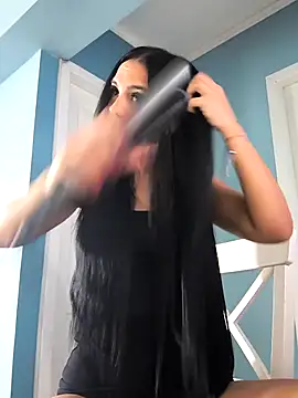 Snapshot of MissLuna28 chatting on April 2026 01:31:01 PM MissLuna28 online show from April 2026 01:31:01 PM