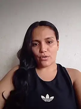 Snapshot of scarletmouse chatting on March 2026 09:04:02 PM scarletmouse online show from March 2026 09:04:02 PM