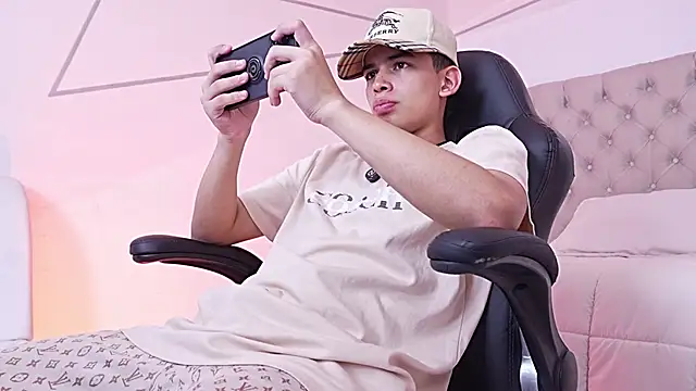 DrakoStone online show from April 2026 08:50:01 PM