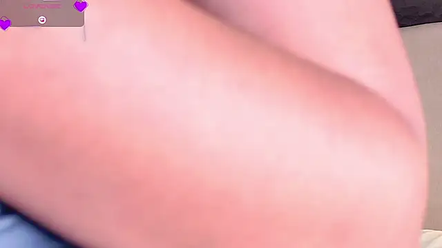 Anngelinna  online show from April 2026 06:19:02 PM