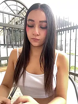 Snapshot of Ashley_pinkk21 chatting on April 2026 09:41:02 PM Ashley pinkk21 online show from April 2026 09:41:02 PM