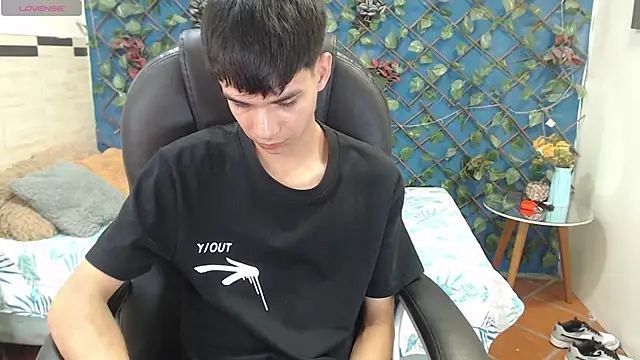 maxim rod online show from April 2026 03:33:01 AM