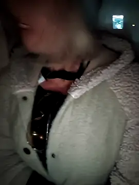 Snapshot of DomMONIKA chatting on April 2026 12:04:01 AM DomMONIKA online show from April 2026 12:04:01 AM