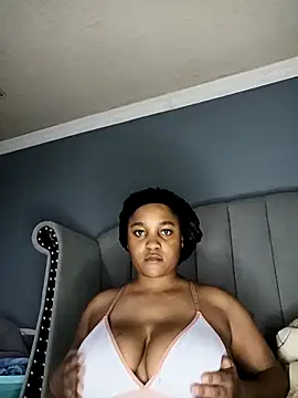 Snapshot of starrgirlll chatting on March 2026 11:32:01 AM starrgirlll online show from March 2026 11:32:01 AM