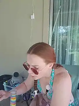 RoxyRedXO12 online show from April 2026 05:03:01 PM