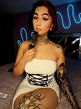 Snapshot of AmaraRossi chatting on April 2026 01:45:02 PM AmaraRossi online show from April 2026 01:45:02 PM