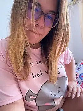 spicymichelle online show from April 2026 01:59:01 PM