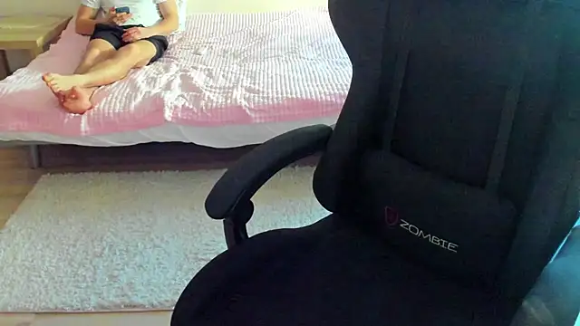 kirakorasss online show from April 2026 08:30:01 AM