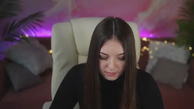 LindsyRawr online show from April 2026 07:04:02 PM