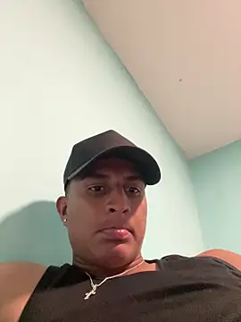 Snapshot of ianruiz02 chatting on April 2026 07:49:01 PM ianruiz02 online show from April 2026 07:49:01 PM