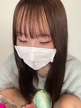 Snapshot of moechan_mero chatting on April 2026 06:33:02 AM moechan mero online show from April 2026 06:33:02 AM